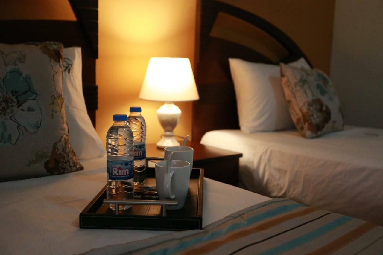 Adma wa Dafneh Nine Seven Hotel מראה חיצוני תמונה