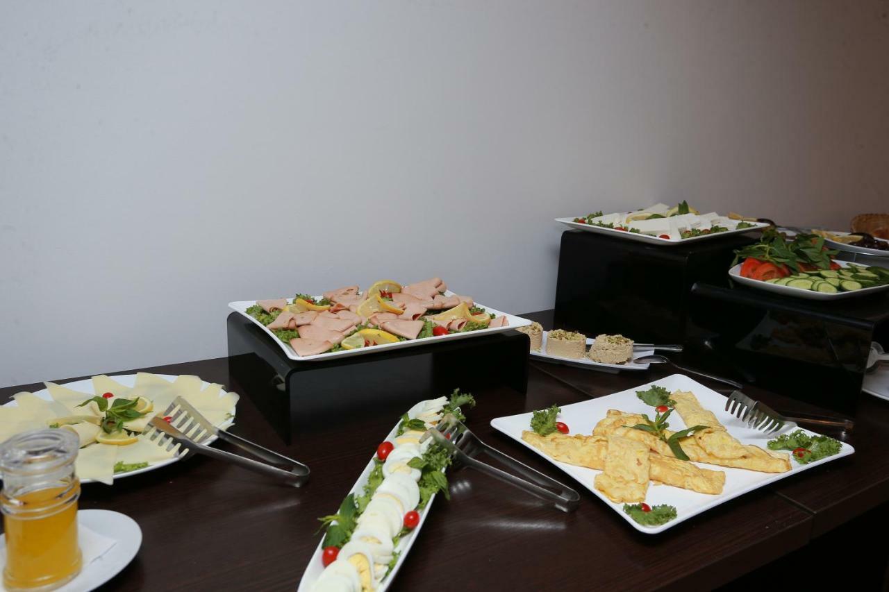 Adma wa Dafneh Nine Seven Hotel מראה חיצוני תמונה